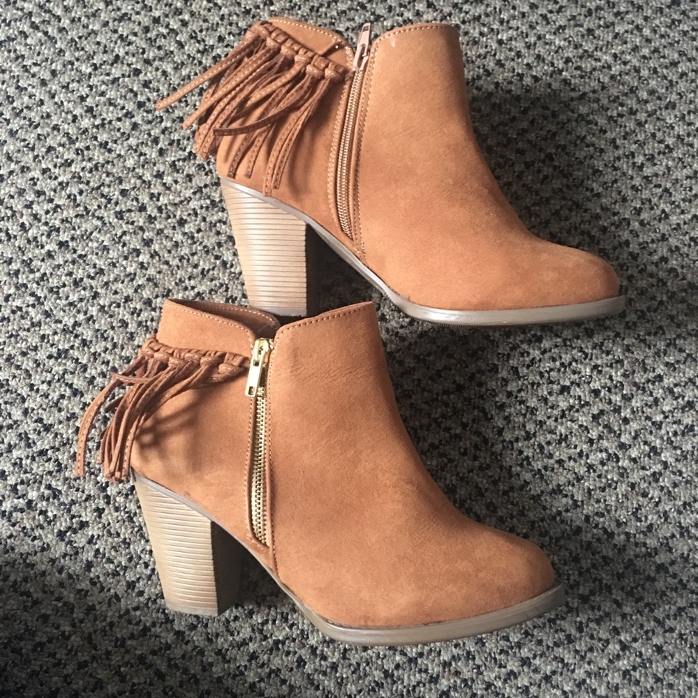 New boots - Picture 2 of 2
